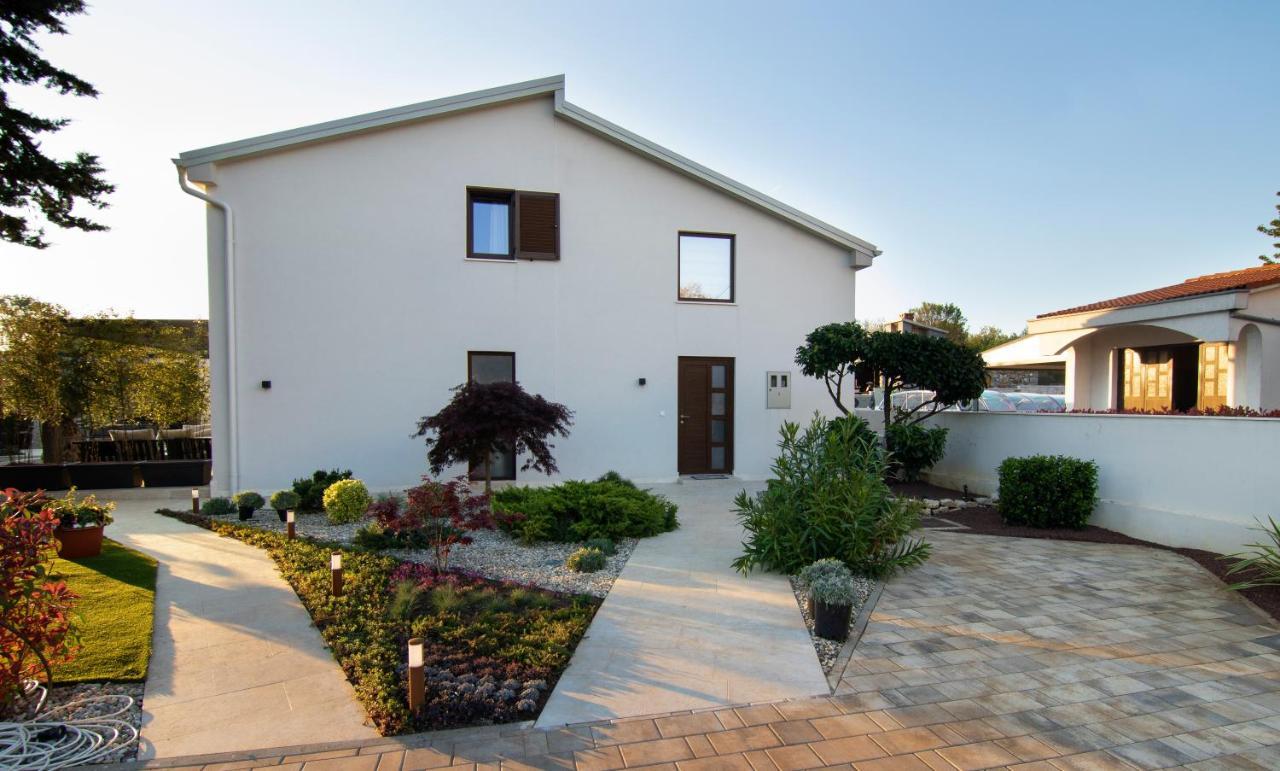 Villa Caprice - Krk Milohnici Εξωτερικό φωτογραφία