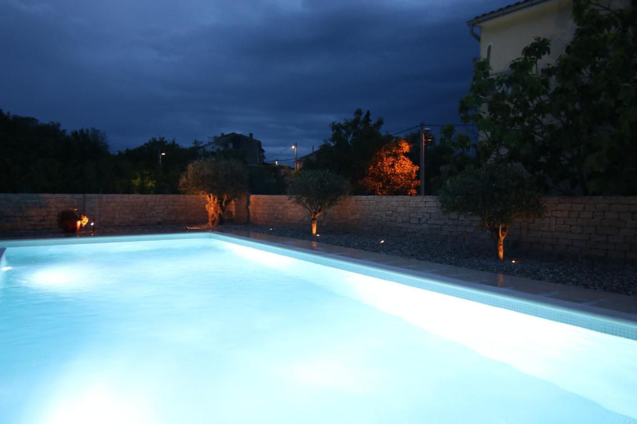 Villa Caprice - Krk Milohnici Εξωτερικό φωτογραφία